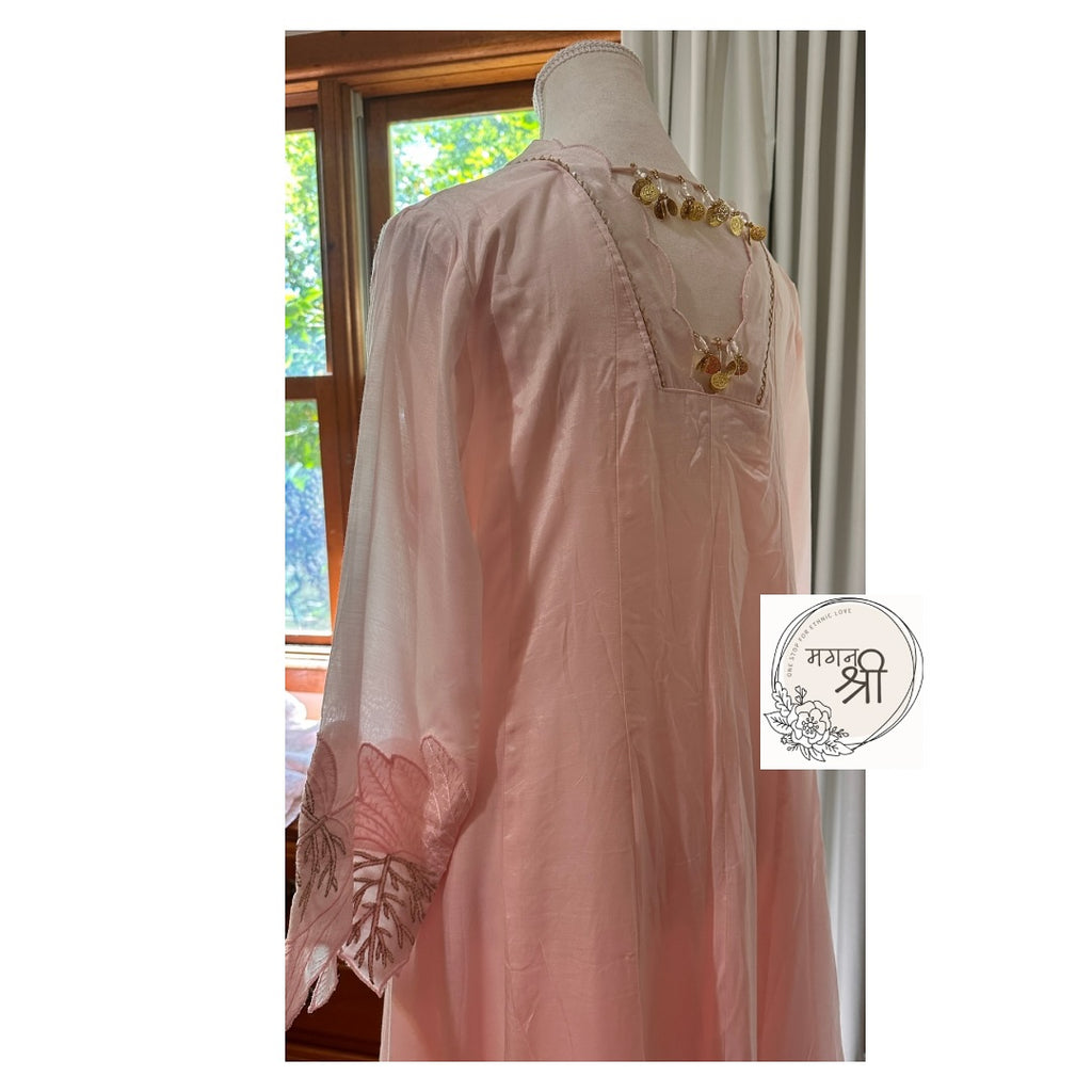 Gulab Pari — Blush Pink Organza Dupatta Kurta Set