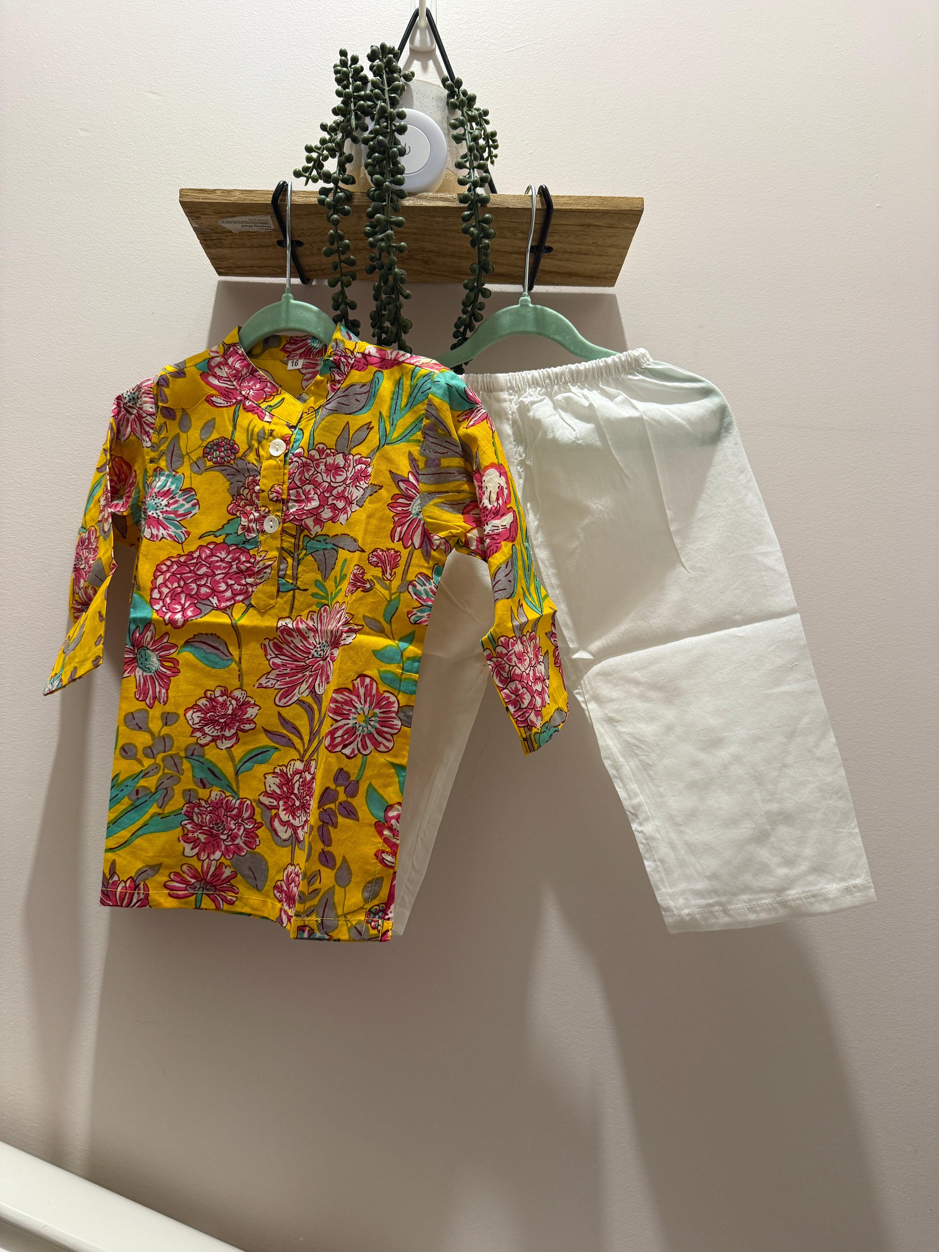 Phool Bahar — Kids Kurta Pyjama Set