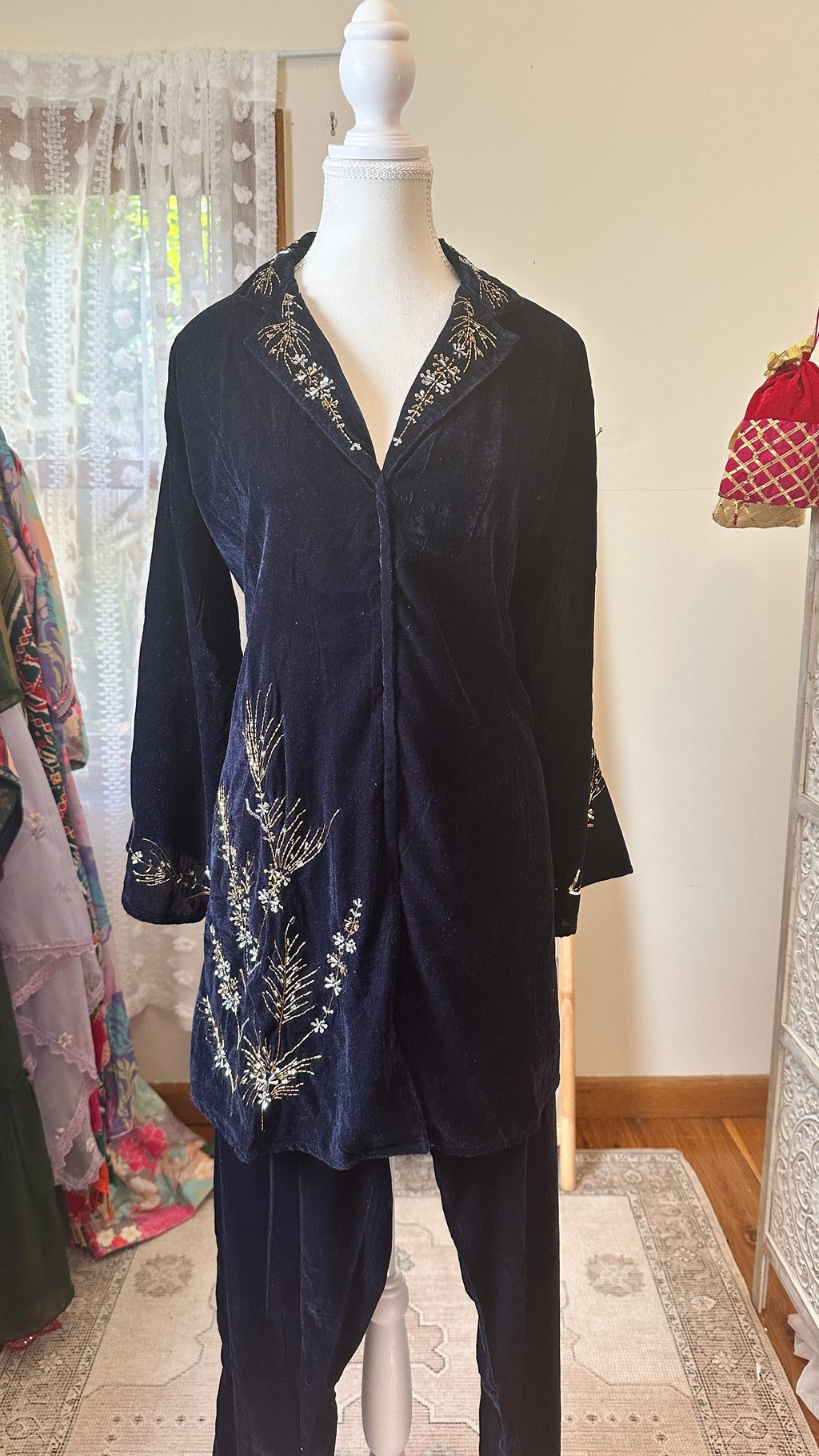 Noor-E-Shab — Navy Velvet Georgette Embroidered Co-Ord Set