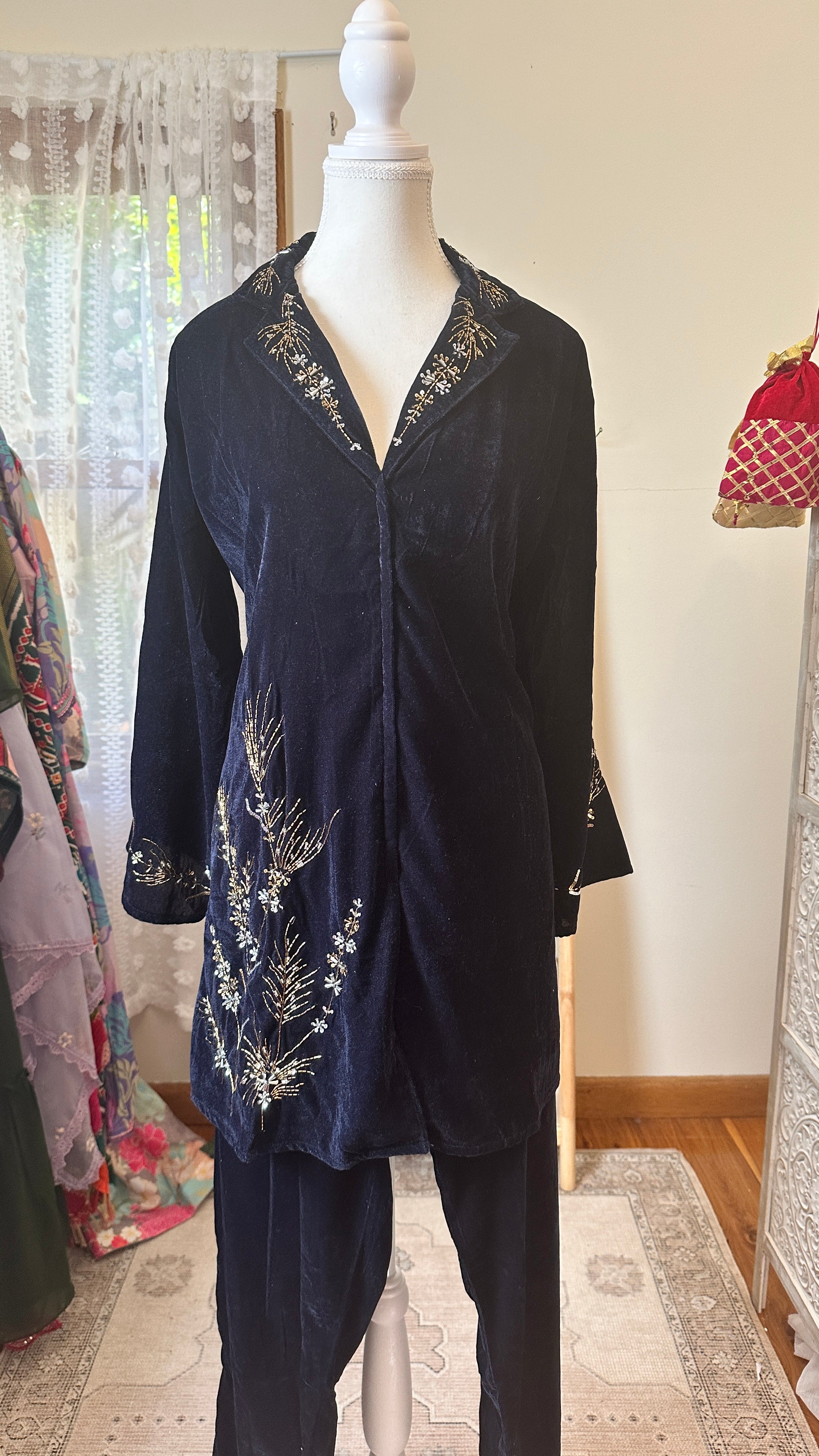 Noor-E-Shab — Navy Velvet Georgette Embroidered Co-Ord Set