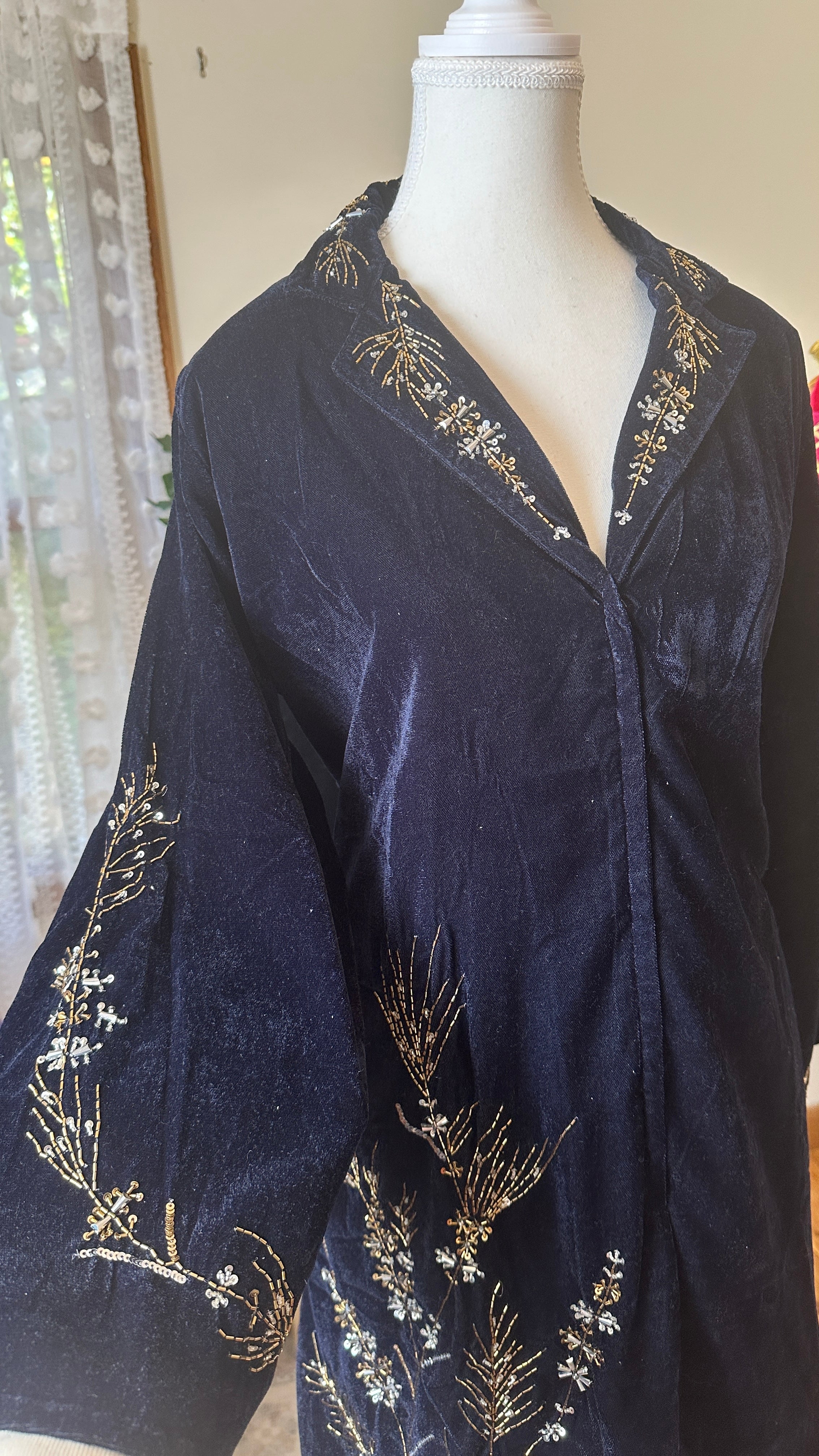 Noor-E-Shab — Navy Velvet Georgette Embroidered Co-Ord Set